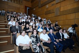 Leyla Əliyeva “Onlardan biri: Emil” adlı anım tədbirində iştirak edib