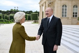 Prezident İlham Əliyevin Avropa Komissiyasının Prezidenti ilə təkbətək görüşü olub