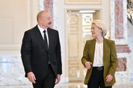 Prezident İlham Əliyevin Avropa Komissiyasının Prezidenti ilə təkbətək görüşü olub