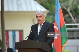 Bakıda ABŞ-ın Müstəqillik Bəyannaməsinin qəbul edilməsinin 250 illiyi qeyd olunub - FOTO 