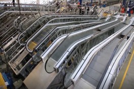 Bakıda piyada keçidlərində istismar müddətini başa vurmuş eskalator və liftlər yenilənəcək