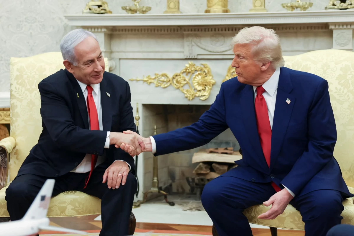 İsrailin Baş naziri Benyamin Netanyahu və ABŞ Prezidenti Donald Tramp
