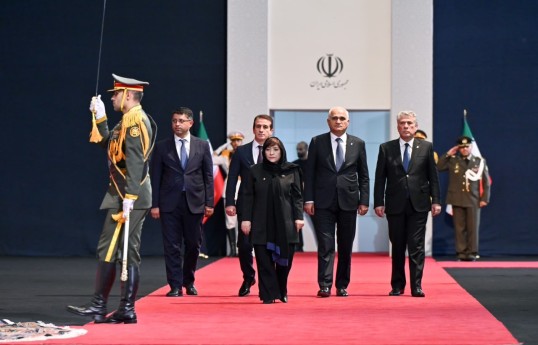 Azərbaycan nümayəndə heyəti Seyid Əli Xameneinin vida mərasimində iştirak edib - FOTO 