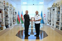 Türkiyə generalı Azərbaycan HDQ-də olub