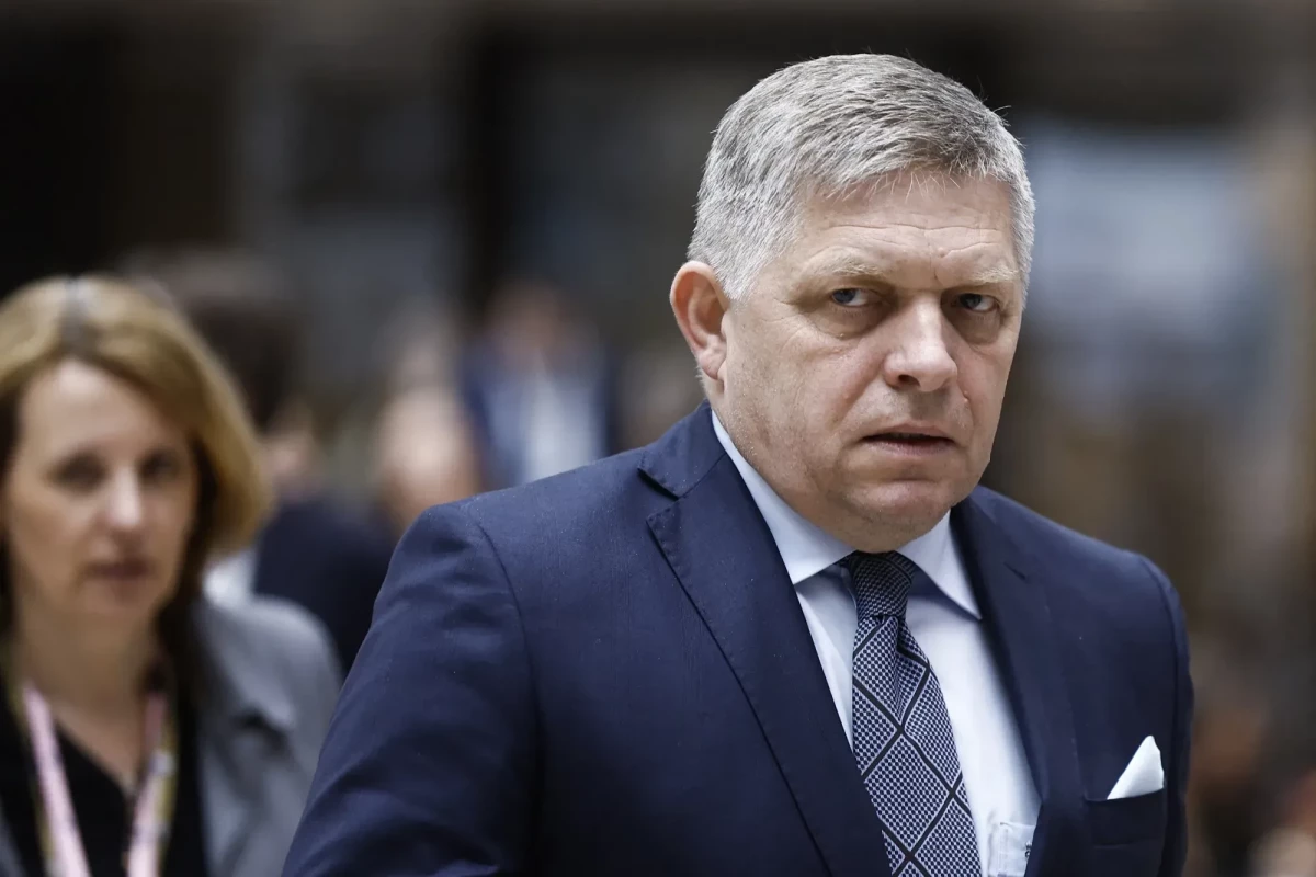 Slovakiyanın Baş naziri Robert Fitso