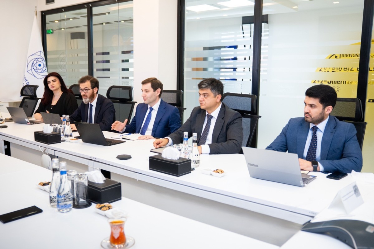 İRİA ilə İctimai Şura üzvləri arasında görüş keçirilib