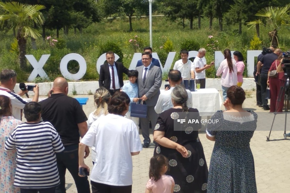 В город Ходжавенд прибыла очередная группа переселенцев, вручены ключи от квартир-<span class="red_color">ОБНОВЛЕНО-1-ФОТО