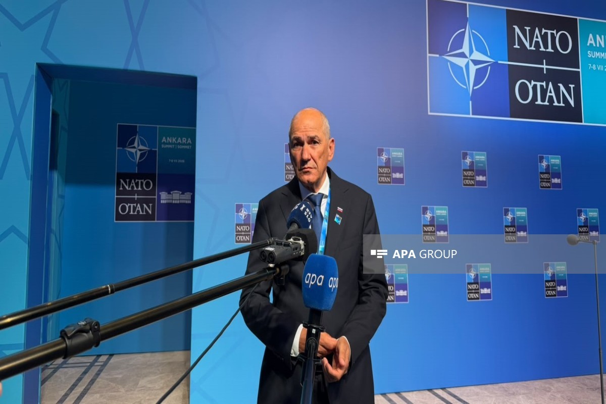 Sloveniyanın Baş naziri Yanez Yanşa