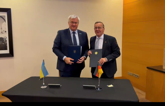 Ukraynanın xarici işlər naziri Andriy Sibiqa və Almaniyanın müdafiə naziri Boris Pistorius