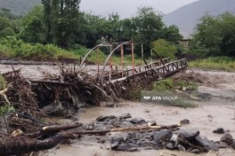 Balakən və Zaqatalada leysan yağışlar problemlərə səbəb olub, bəzi kəndləri sel basıb - VİDEO  - FOTO 