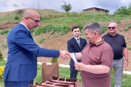 Şuşanın Kiçik Qaladərəsi kəndinə növbəti köç olub, açarlar təqdim edilib - YENİLƏNİB 