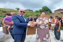Şuşanın Kiçik Qaladərəsi kəndinə növbəti köç olub, açarlar təqdim edilib - YENİLƏNİB 