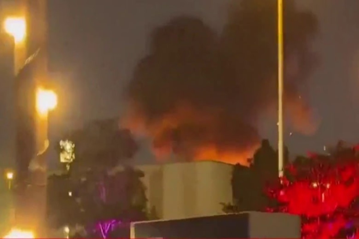 Iranian port city hit by power cuts amid fresh US strikes