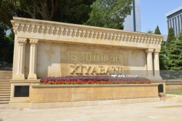 Xarici İşlər Nazirliyinin kollektivi Şəhidlər xiyabanını ziyarət edib - FOTO 