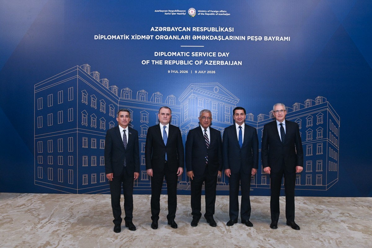 Diplomatların peşə bayramı münasibətilə Gülüstan sarayında rəsmi qəbul keçirilib - <span class="red_color">FOTO