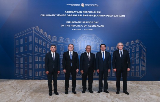 Diplomatların peşə bayramı münasibətilə Gülüstan sarayında rəsmi qəbul keçirilib - FOTO 