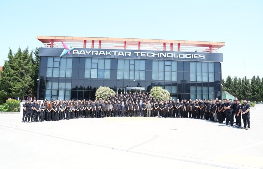 Selçuk Bayraktar Azərbaycandakı “Bayraktar” istehsalat müəssisələrində olub