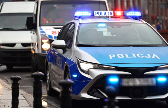 Polşada polis əməkdaşlarına silahlı hücum olub