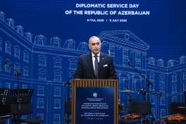 Diplomatların peşə bayramı münasibətilə Gülüstan sarayında rəsmi qəbul keçirilib - FOTO 