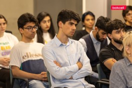 "İnnovasiya və Süni İntellekt" üzrə təqaüd proqramının qalibləri ilə görüş keçirilib - FOTO 