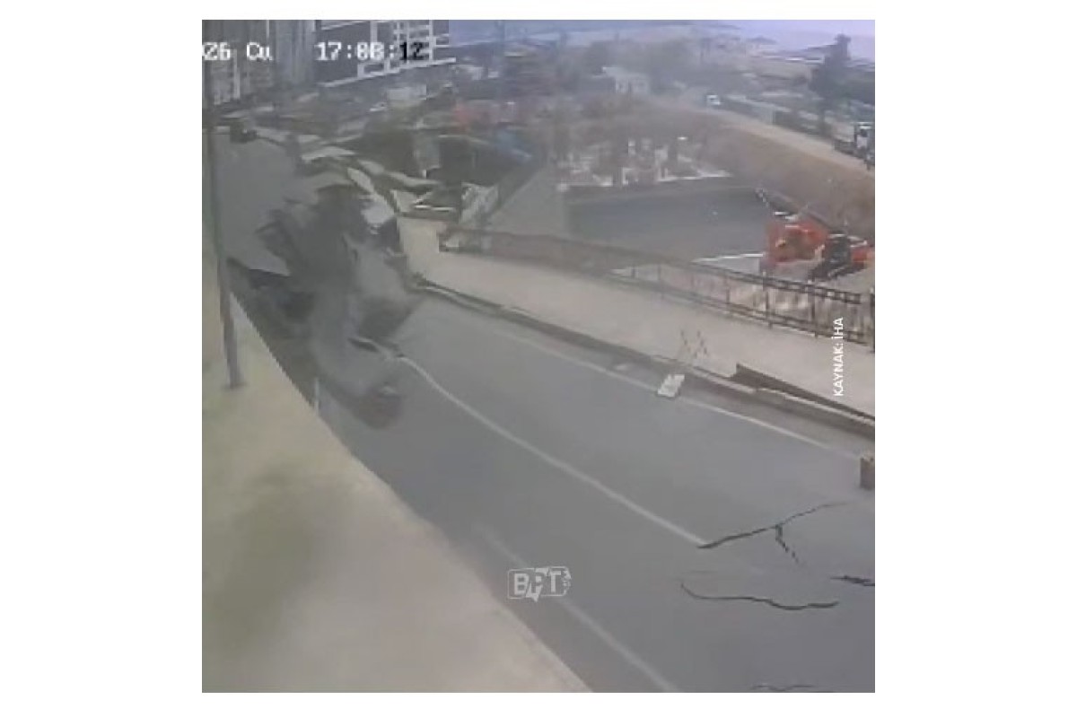 Türkiyənin Rize şəhərində yol çöküb, 3 binadan sakinlər təxliyə edilib  - <span class="red_color">VİDEO