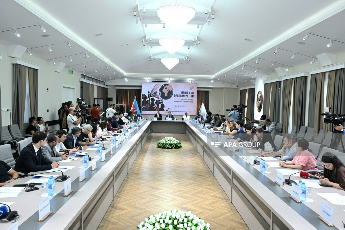 Bakıda “Media və dekolonizasiya: yüksələn səslər, güclənən narrativlər” mövzusunda beynəlxalq konfrans keçirilib - <span class="red_color">FOTO