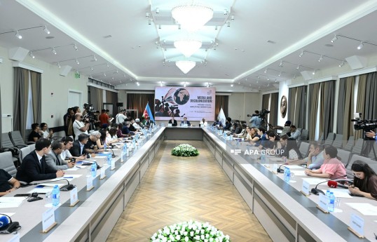 Bakıda “Media və dekolonizasiya: yüksələn səslər, güclənən narrativlər” mövzusunda beynəlxalq konfrans keçirilib - FOTO 