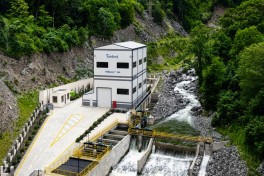 Laçında Hoçaz çayının üzərində yerləşən su elektrik stansiyalarının açılışı olub