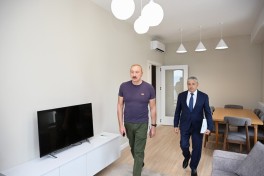 Prezident Şuşanın Qarabağ küçəsində həyata keçirilmiş işlərlə tanış olub
