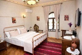 Prezident İlham Əliyev Şuşada “Yasəmən” hotelinin yeni korpusları ilə tanış olub