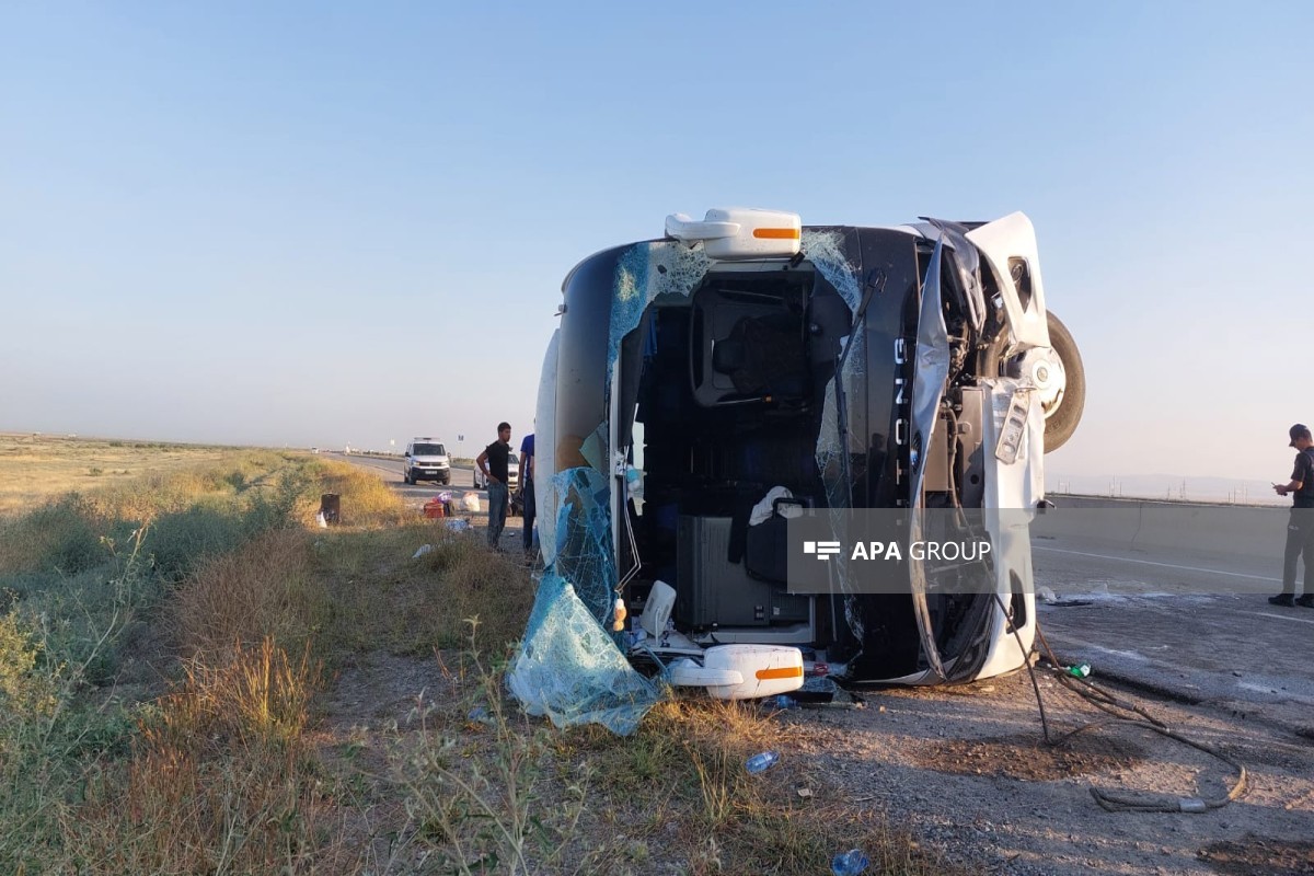 Hacıqabulda sərnişin avtobusu aşıb, çoxsaylı xəsarət alan var - <span class="red_color">FOTO