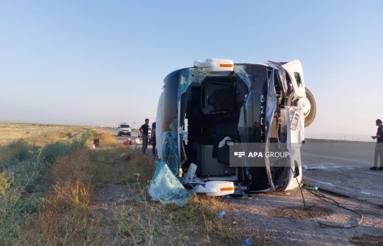 Hacıqabulda sərnişin avtobusu aşıb, 30-dan çox yaralı var - FOTO  - YENİLƏNİB 