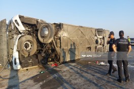 Hacıqabulda sərnişin avtobusu aşıb, çoxsaylı xəsarət alan var - FOTO 