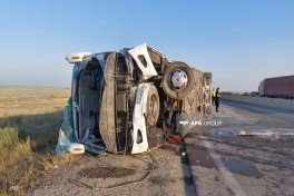 Hacıqabulda sərnişin avtobusu aşıb, çoxsaylı xəsarət alan var - FOTO 