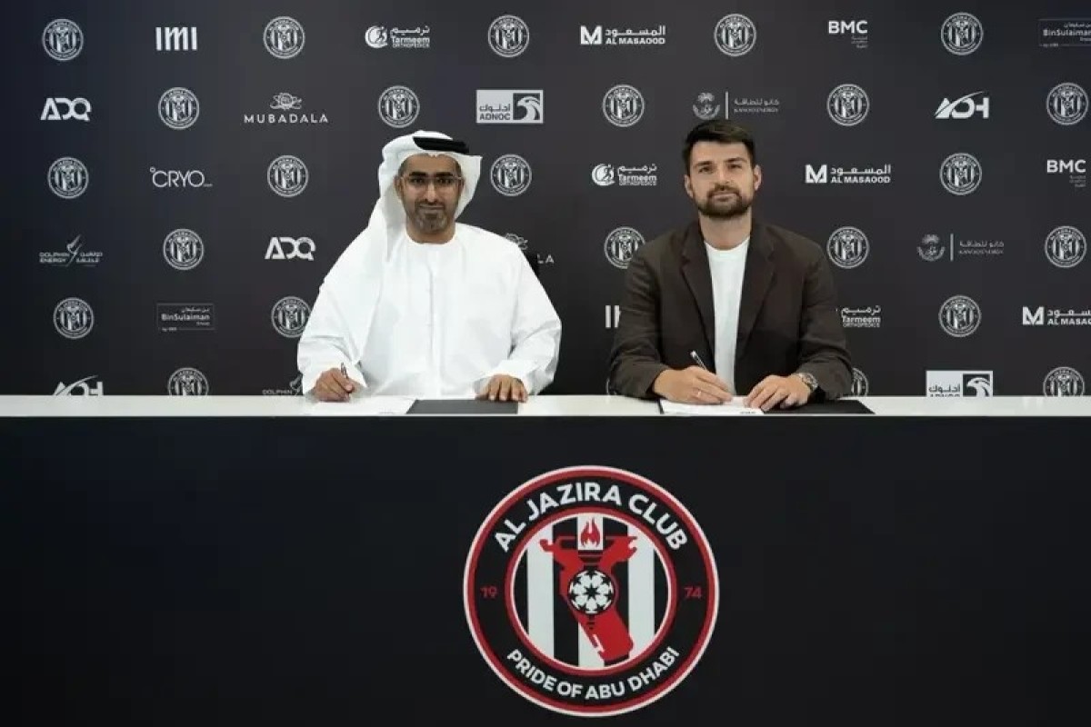 “Beşiktaş”dan ayrılan qapıçı Ersin Destanoğlu BƏƏ klubuna keçib
