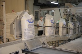 “Azərsun Holdinq” şəkər çuğunduru emalı həcmini 800 min tona qaldıracaq
