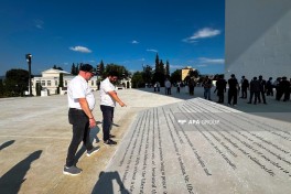 IV Şuşa Qlobal Media Forumunun iştirakçıları Xankəndidə Zəfər parkını ziyarət edib - FOTO 