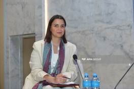 IV Şuşa Qlobal Media Forumu: Rəqəmsal platformalarda təhlükəsiz informasiya mühiti ilə bağlı sessiya keçirilib - FOTO 
