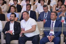 IV Şuşa Qlobal Media Forumu: Rəqəmsal platformalarda təhlükəsiz informasiya mühiti ilə bağlı sessiya keçirilib - FOTO 
