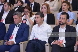 IV Şuşa Qlobal Media Forumu: Rəqəmsal platformalarda təhlükəsiz informasiya mühiti ilə bağlı sessiya keçirilib - FOTO 