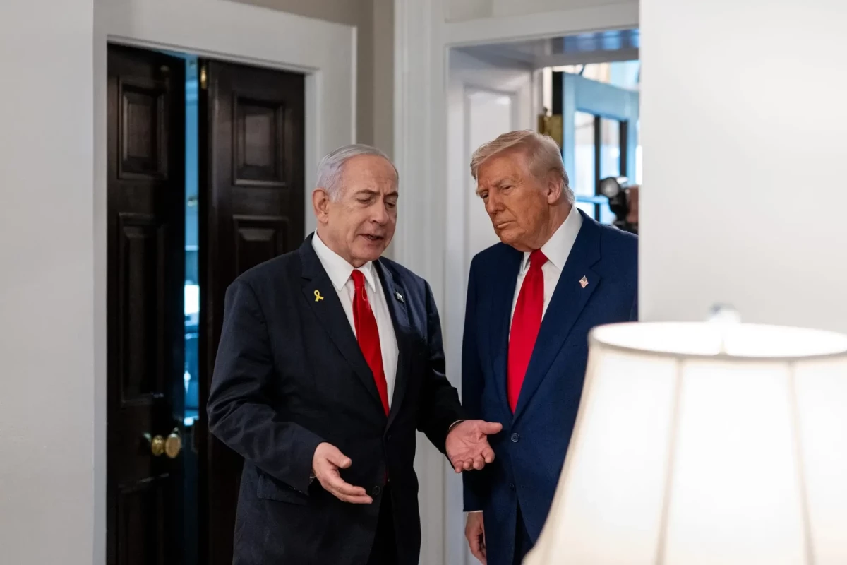 İsrailin Baş naziri Benyamin Netanyahu və ABŞ Prezidenti Donald Tramp