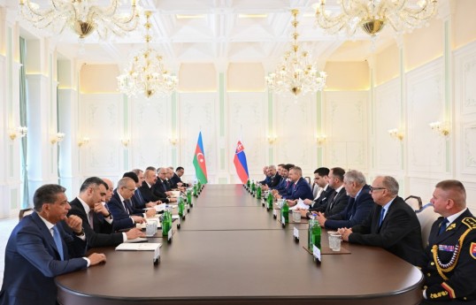 Prezident İlham Əliyevin Şuşada Slovakiya Prezidenti ilə geniş tərkibdə görüşü olub - FOTO  - YENİLƏNİB 