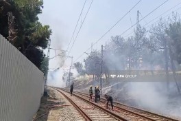 Babək prospektində açıq ərazidə yanğın söndürülüb- FOTO - YENİLƏNİB