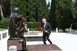 Fələstin dövlətinin Baş naziri Fəxri xiyabanı ziyarət edib