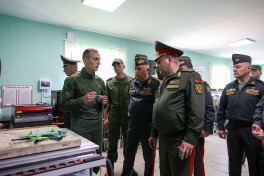 Kərim Vəliyev Belarusda bir sıra hərbi obyektlərdə olub