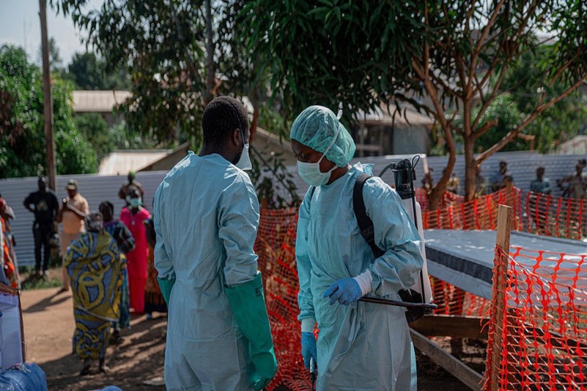Konqoda Ebola xəstələri xəstəxanaya hücumdan sonra qaçıblar