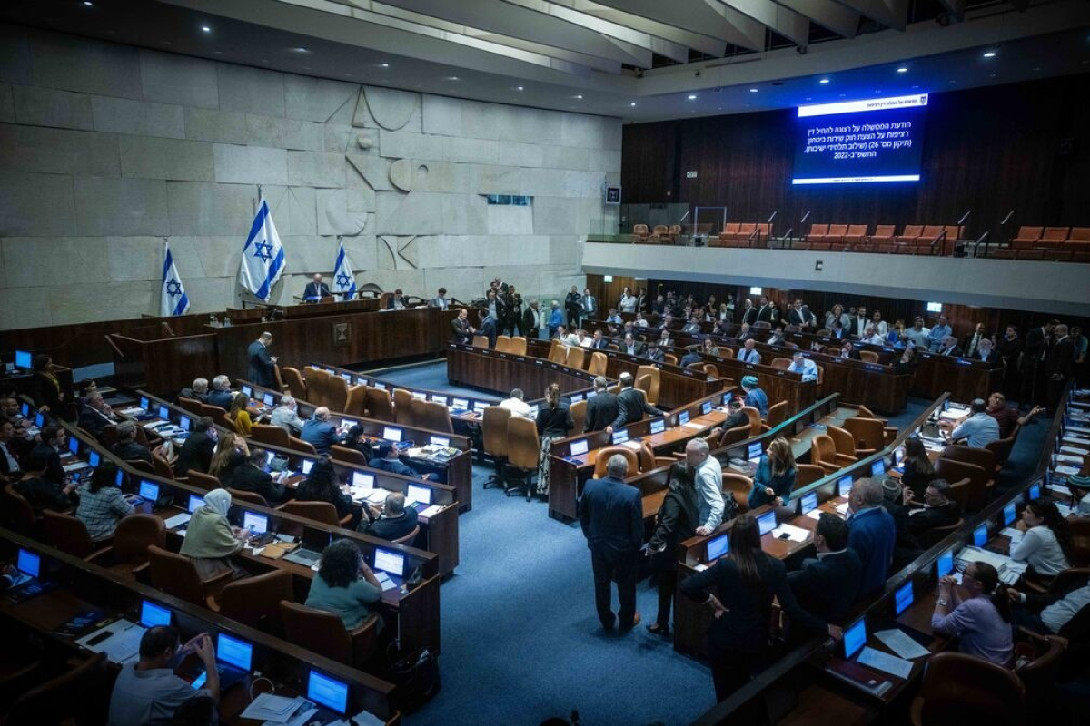 İsrail parlamenti özünü buraxıb, növbədənkənar seçkilər oktyabrın 27-də keçiriləcək