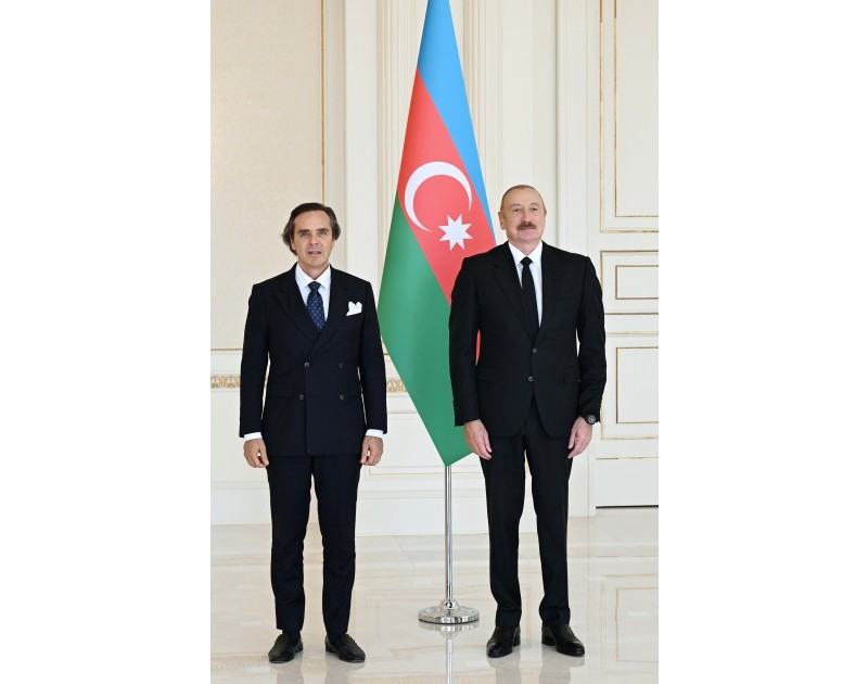 Prezident İlham Əliyev Braziliyanın yeni səfirinin etimadnaməsini qəbul edib
