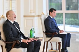 Prezident İlham Əliyev Omanın yeni səfirinin etimadnaməsini qəbul edib
