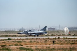 Hərbi pilotlar “JF-17C", "Su-25ML" və "L-39"-larla döyüş manevrləri üzrə tapşırıqları yerinə yetirib - FOTO 